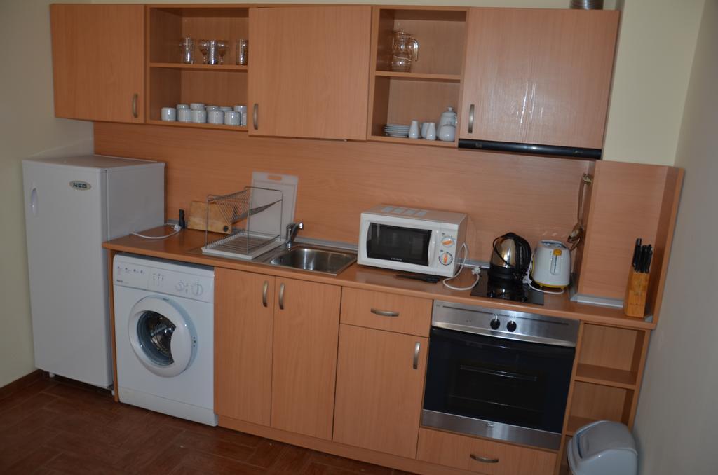 Single Private Apartments In Marina View Fort Beach Sveti Vlas Exterior foto
